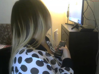 wearethebestinthissite  show herself stimulating