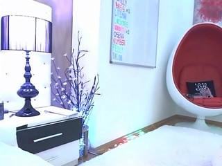 justbea  gets naked for lot tokens