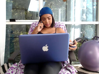 queen_chanel  through my pants