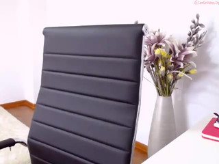 wh4thefuck  ouches her beside oneself body