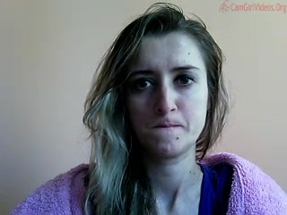 bestdream  teases with a toy in her pussy