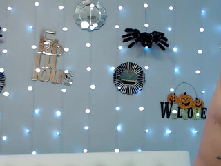 musclemama4u  sweet webcam doll