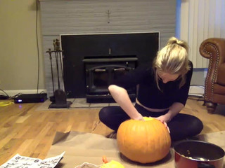 squirter420  Showed her cavity in fore-part of the camera