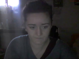 bluejeanswhiteshirt90  sweet teenager on chaturbate show