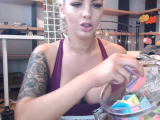 ukdreamgirl  take pleasure in webcam chat