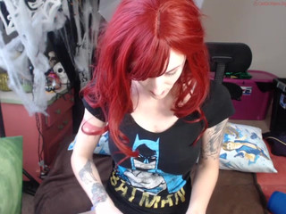 kittyquinn  Excellent jerking off her clit