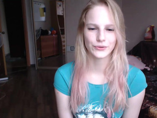 anna_cute  webcam show with Huge Toy