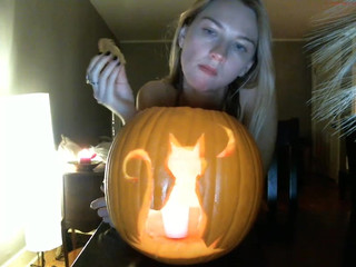 Lilyivy  Tight Pussycat webcam slut