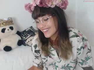 penelopesweetheart  Fucks her Crocked Pussy