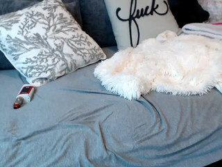 ashlyndiamond  rolling orgasm