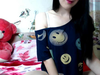 baby_whale  fuck her cream-coloured pussycat on webcam show