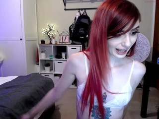 babeariel  fuck her Clit in public chat