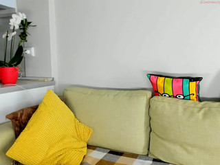 jennytight  masturbates and Cumshot