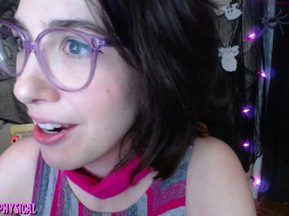 yarroween  show her HUGE asshole