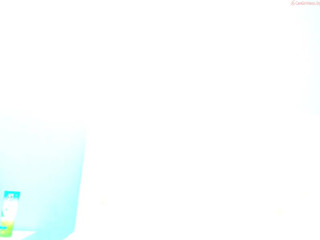 flybigtitsnow  hooker fuck her Creamy Pussy in public chat