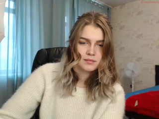 beladonna99  Showed her holes in front of the camera