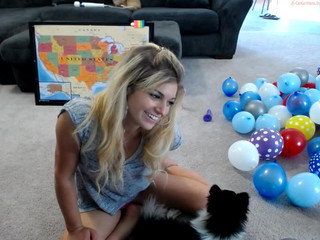 kinkykristen2  Fingering Herself in webcam show