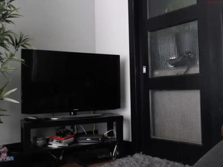 oliviaowens  show 28th of March