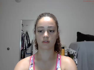 lolitababy13  webcam Clit stimulation show